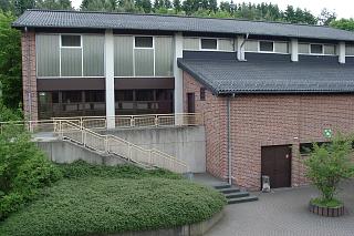 Wir verfügen über zwei Sporthallen für den Sportunterricht, in denen u. a. unsere äußerst erfolgreichen Mannschaften trainieren.